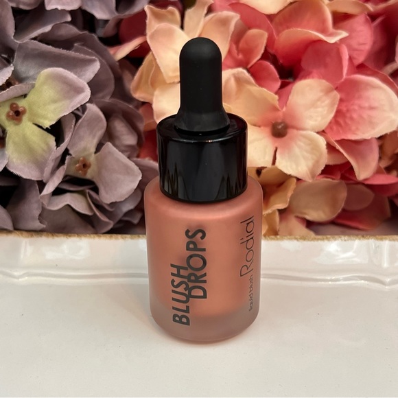 Rodial Blush Drops in Sunset Kiss - Picture 3 of 9